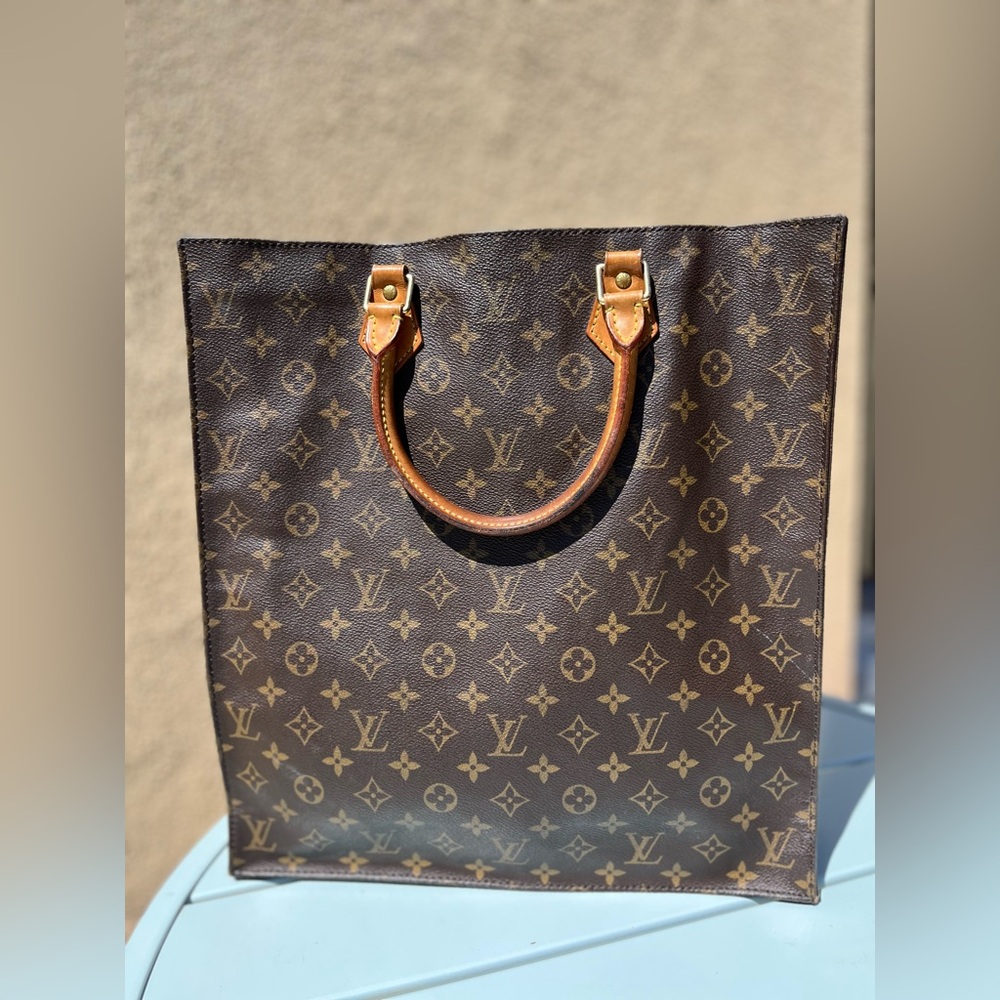 Louis Vuitton Tote